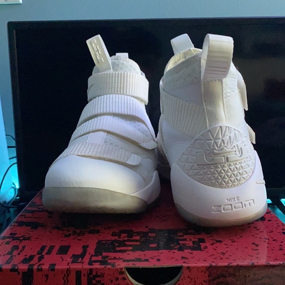 Used great condition super comfortable - Picture 2 of 5